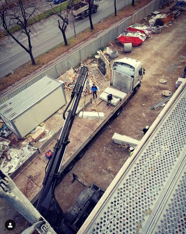 transport-istovar-kranom-vrcin-amd