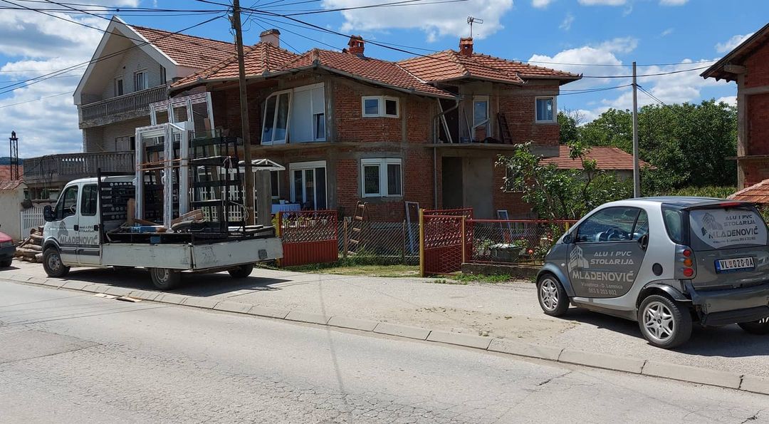 ALU i PVC stolarija Vlasotince Mladenović